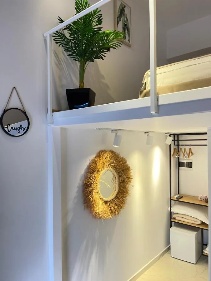 Duplex Lungomare Suites Vlorë 0*,  Albanie