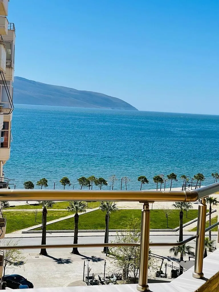 Duplex Lungomare Suites Vlorë Appartement
