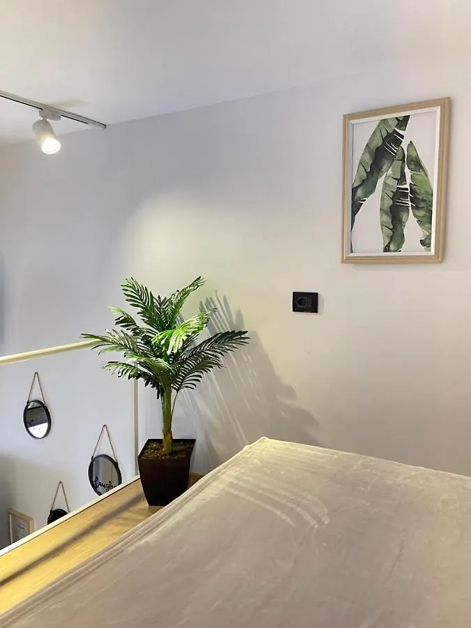 Duplex Lungomare Suites Vlore Apartment
