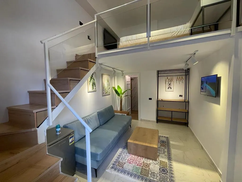 Duplex Lungomare Suites Vlore
